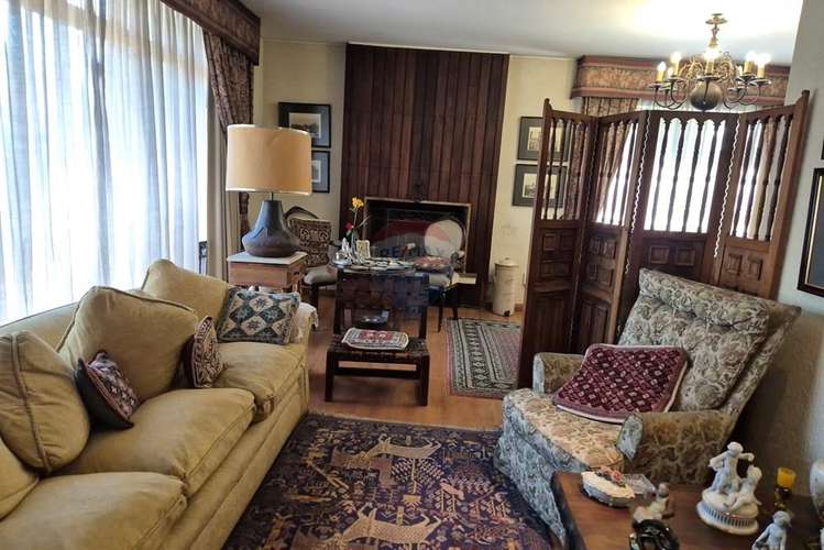 Casa espaciosa en ñuñoa: 4d+2b+estac. ¡visítela! - Imagen 17
