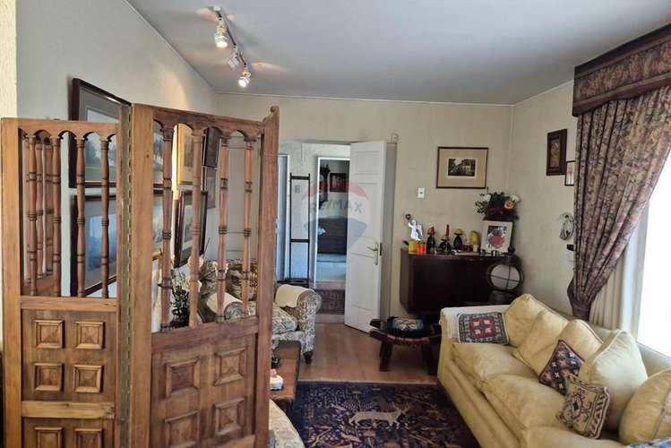 Casa espaciosa en ñuñoa: 4d+2b+estac. ¡visítela! - Imagen 15