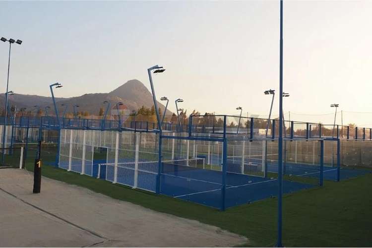 Arriendo canchas de padel chicureo - Imagen 2