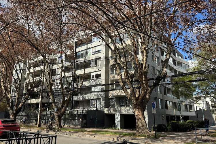 Depto a pasos de metro chile españa - Imagen 21