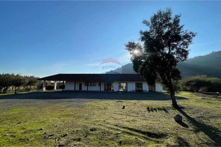 Venta casa estilo colonial en curicó