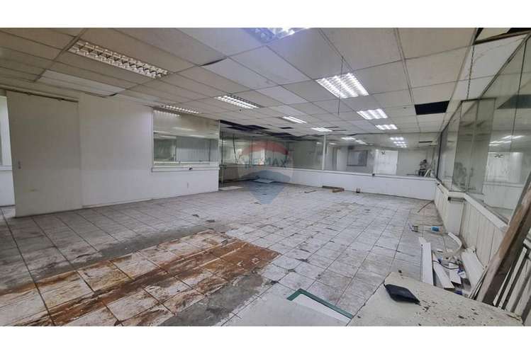 Venta comercial 312 m² en santiago centro - Imagen 9