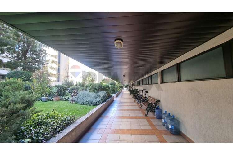 Vive en las condes: tranquilidad y ubicación - Imagen 37