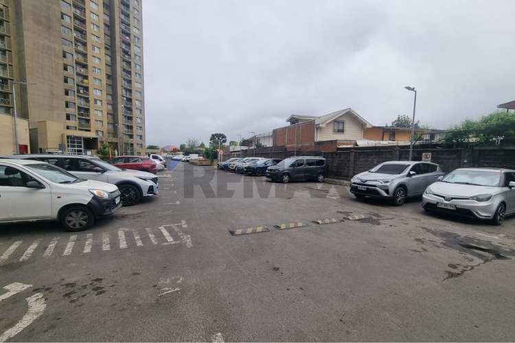 Metro las rejas: 3 dormitorios + estacionamiento - Imagen 26