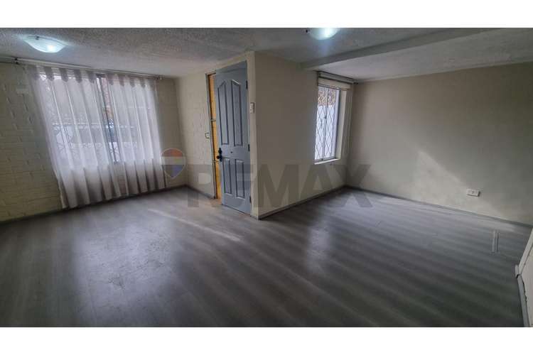 Casa familiar de 3 dormitorios en pasaje cerrado - Imagen 4