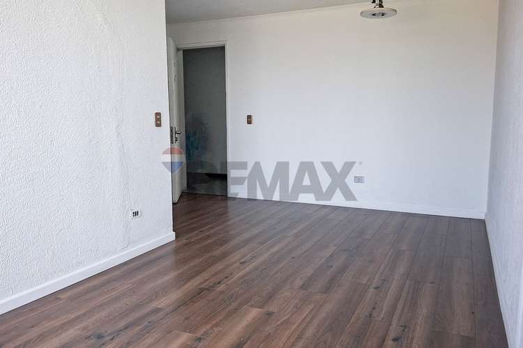 Depto 3d 2b piso 8 metro hospitales - Imagen 4