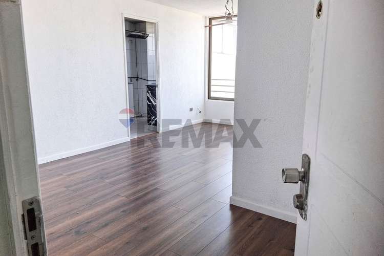 Depto 3d 2b piso 8 metro hospitales - Imagen 3