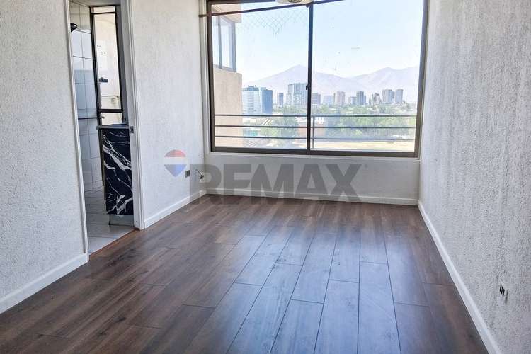 Depto 3d 2b piso 8 metro hospitales - Imagen 2