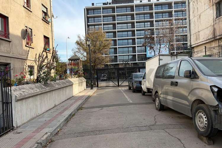 Precio rebajado gran casa en  av españa - Imagen 30