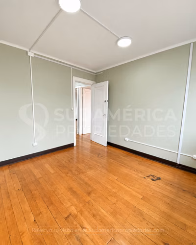 Se vende Amplia Casa para Uso Comercial o Institucional, Centro de Valdivia