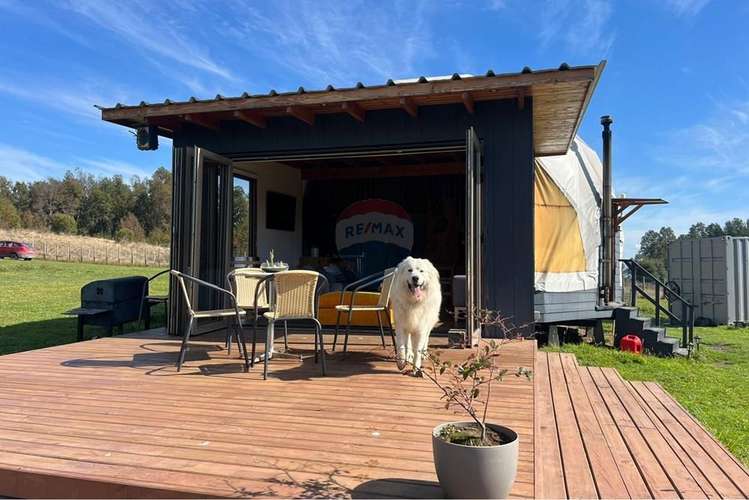Domo con vista al volcán y lago los riscos, pucón