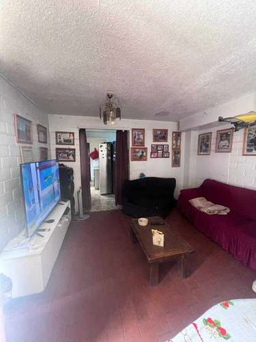 Luminoso Hogar en Tranquila Comuna (187483)