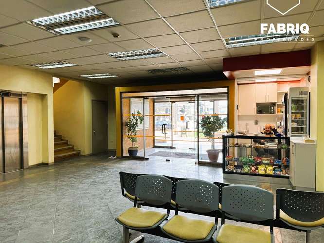 EN VENTA | OFICINA DE ATENCIÓN CON ESTACIONAMIENTO 25 M² | EDIFICIO MEDISUR