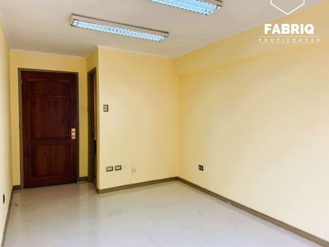 EN VENTA | OFICINA DE ATENCIÓN CON ESTACIONAMIENTO 25 M² | EDIFICIO MEDISUR