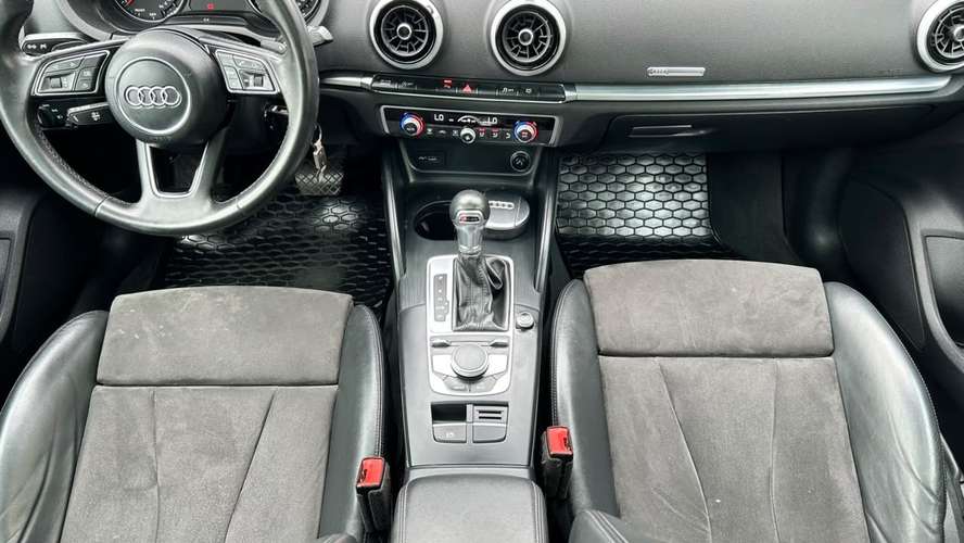Audi A3 SPORTBACK TFSI 1 4 AUT (2018) - Imagen 19