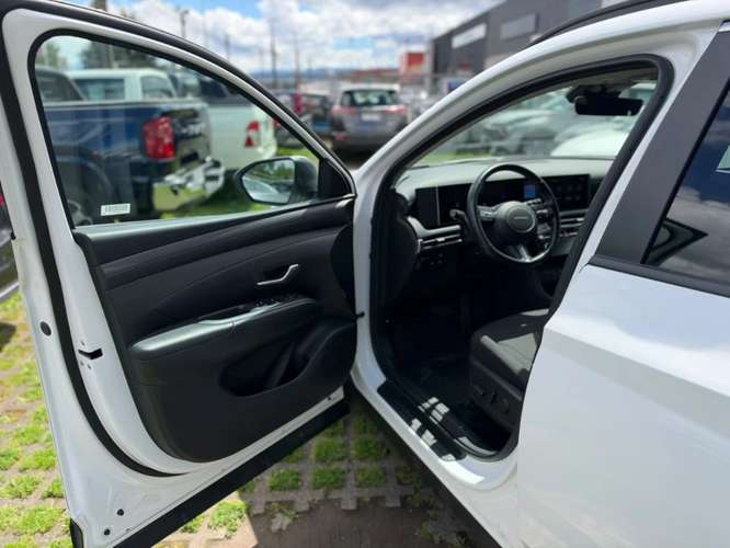 Hyundai Tucson NX4 1.6T HEV AT PLUS FL 2025 - Imagen 8