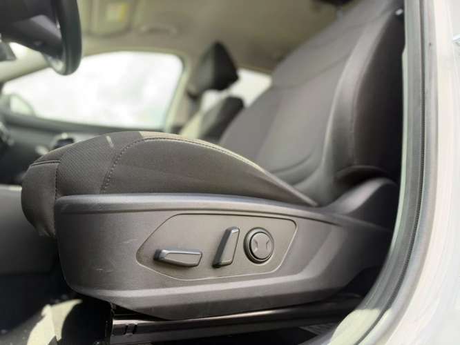 Hyundai Tucson NX4 1.6T HEV AT PLUS FL 2025 - Imagen 18