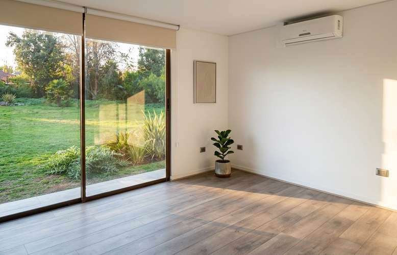 EN ARRIENDO EXCLUSIVA CASA MODERNA EN CHICUREO - Imagen 9