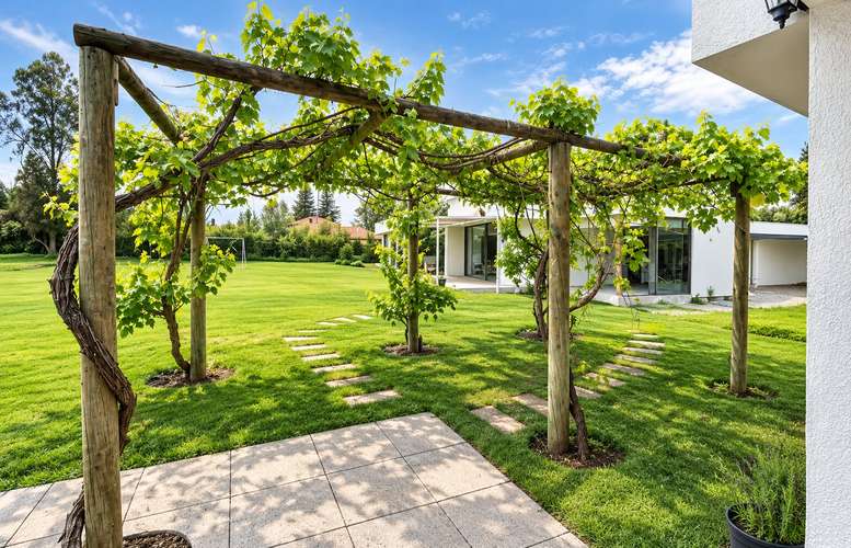 EN ARRIENDO EXCLUSIVA CASA MODERNA EN CHICUREO - Imagen 19