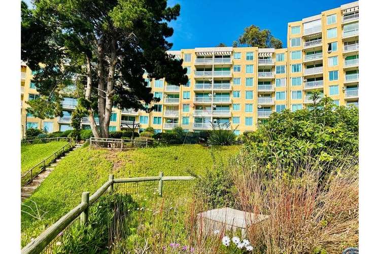 Jardin privado con vista privilegiada al mar