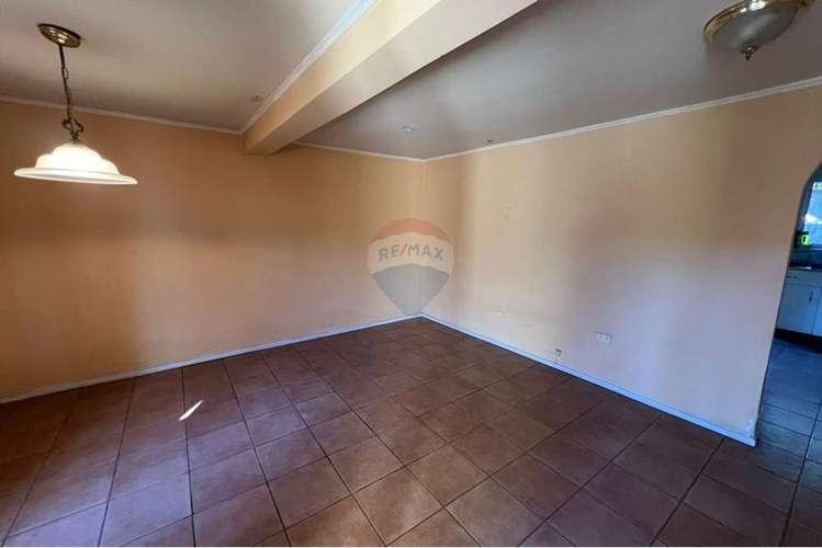 Casa en peñalolén, excelente conectividad - Imagen 2