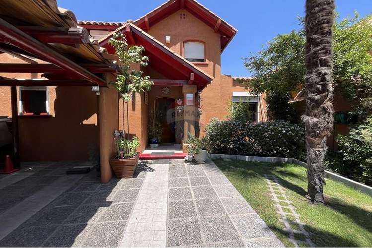 5d + 3b + piscina + excelente conectividad