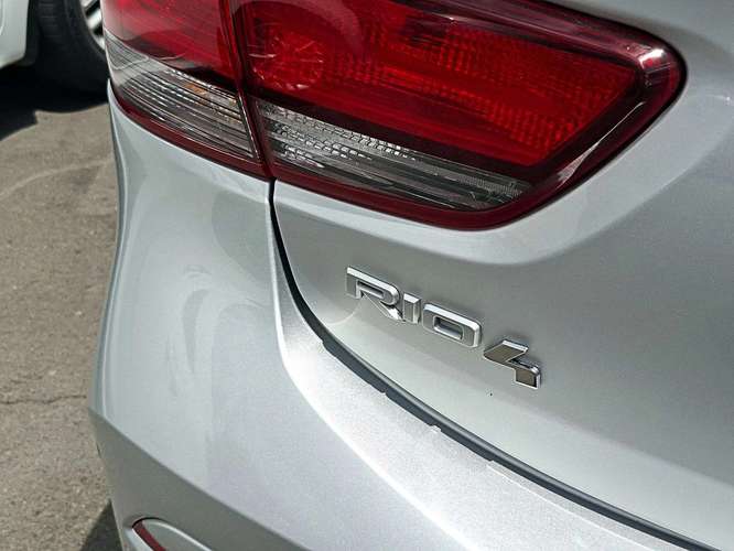 KIA RIO 4 2023 - Imagen 6