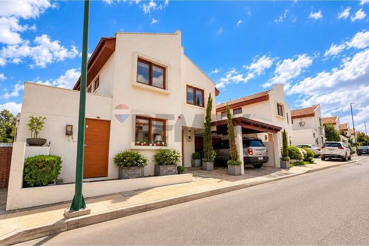 Casa en venta en peñalolén | condominio cumbres