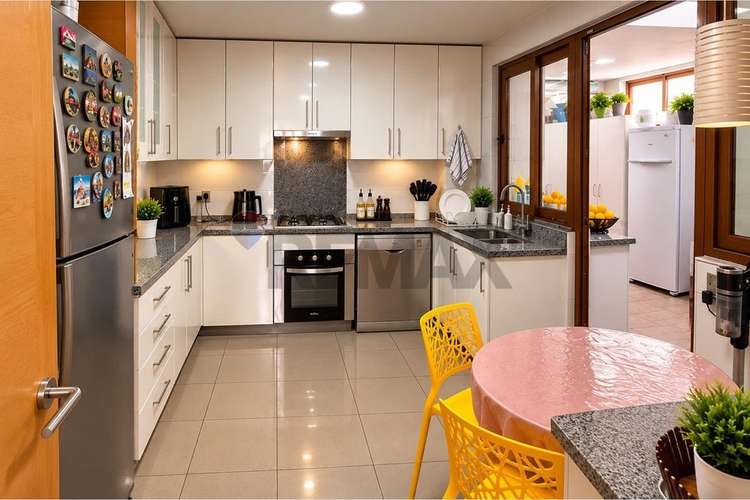 Casa en venta en peñalolén | condominio cumbres