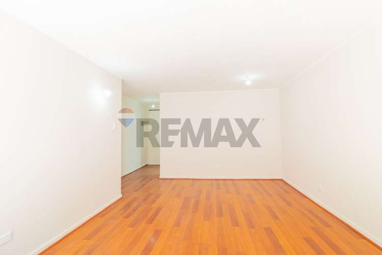 Depto 3d/2b remodelado en av. las condes - Imagen 4