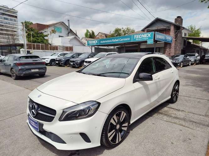 MERCEDES-BENZ A 200d 2017