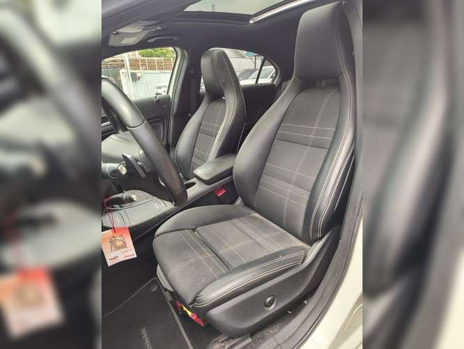 MERCEDES-BENZ A 200d 2017 - Imagen 15