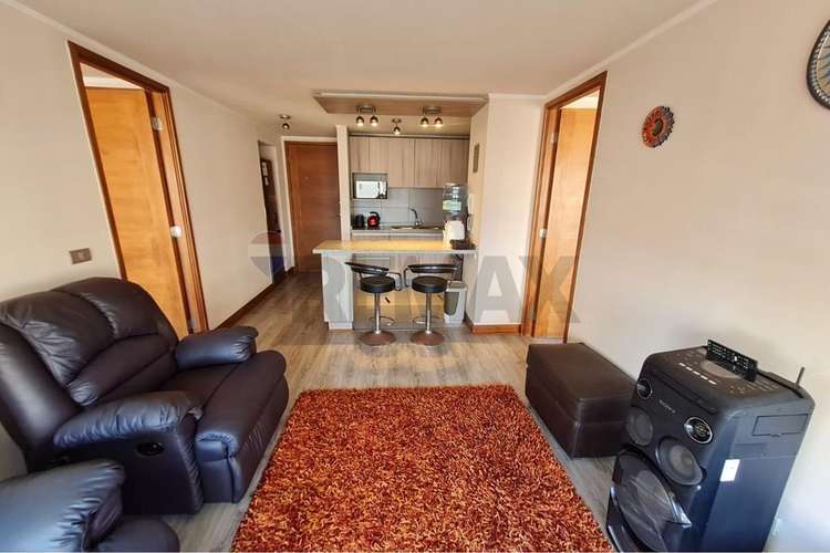 Arriendo depto estilo mariposa amoblado - Imagen 3