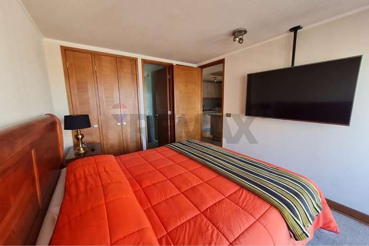 Arriendo depto estilo mariposa amoblado - Imagen 13
