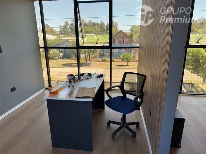 Oficinas + casa nueva en centro de Pitrufquén | 8 privados |