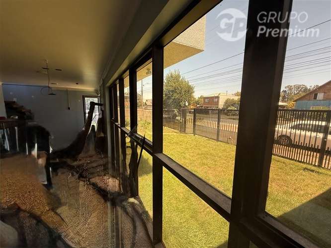 Oficinas + casa nueva en centro de Pitrufquén | 8 privados |