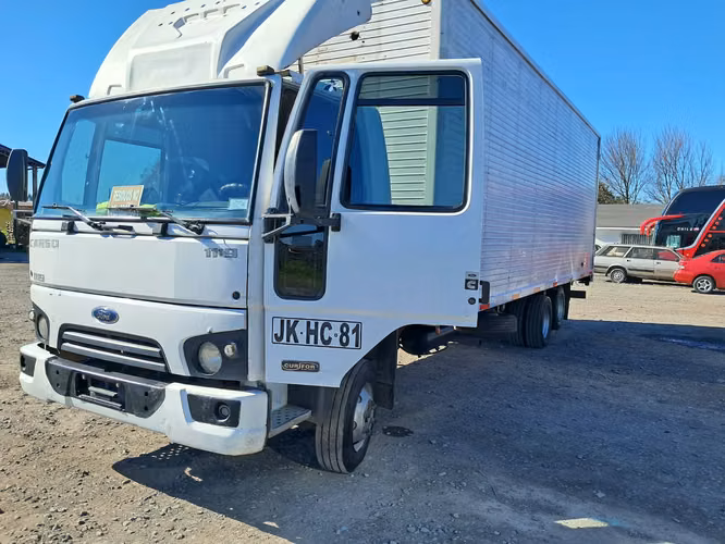 Se vende camión Ford Cargo 1119 EV, año 2017. - Imagen 3