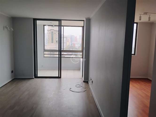 Depto en arriendo de 2 dorm.2 baños, Est y Bd en Santiago - Imagen 2