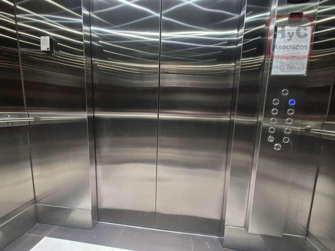 Oficina en Venta Pleno Santiago Centro – Excelente Ubicación - Imagen 2