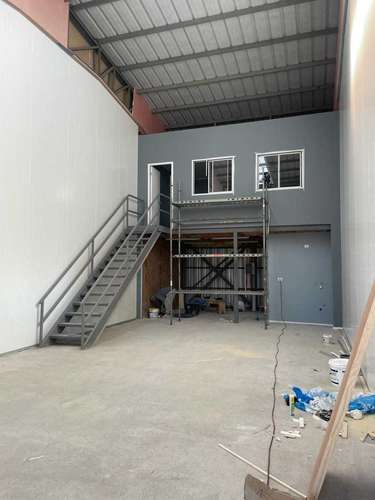 Nou // Bodegas Camino Los Carros desde 90 m2 (187508)