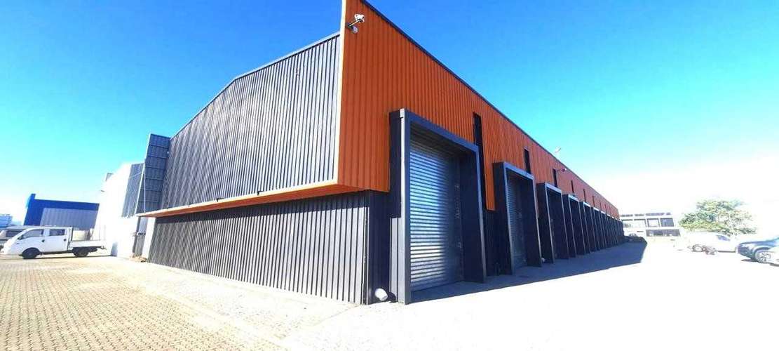 Nou // Bodegas Camino Los Carros desde 90 m2 (187508)
