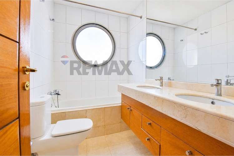 Exclusivo penthouse en el golf ! 4d + sala - Imagen 25