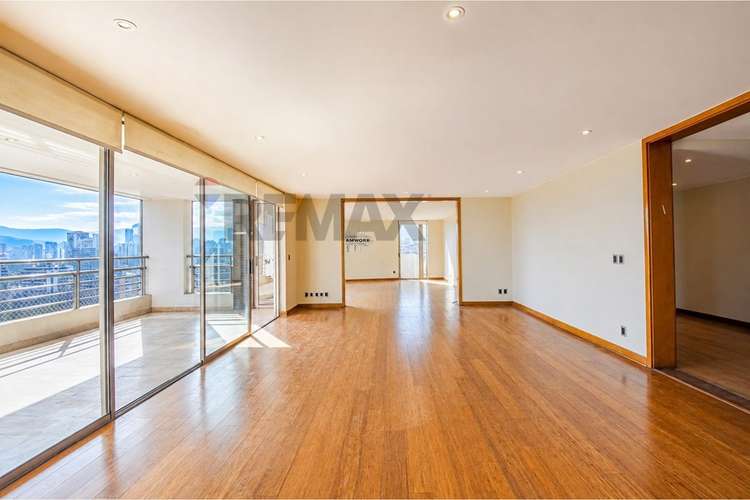Exclusivo penthouse en el golf ! 4d + sala - Imagen 4