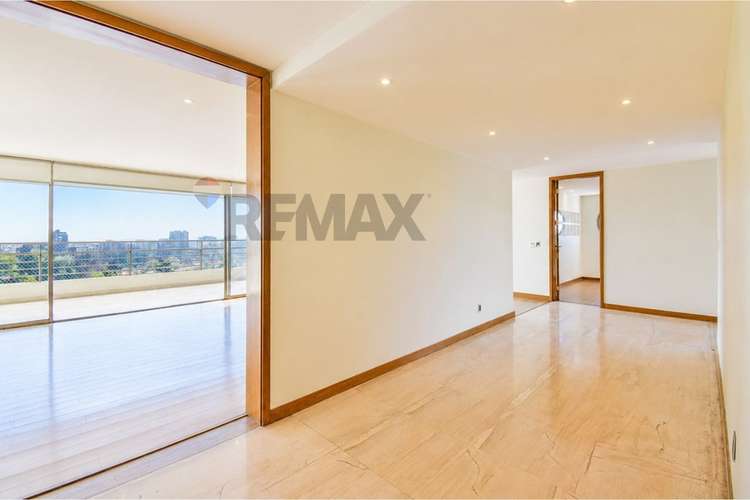 Exclusivo penthouse en el golf ! 4d + sala - Imagen 13
