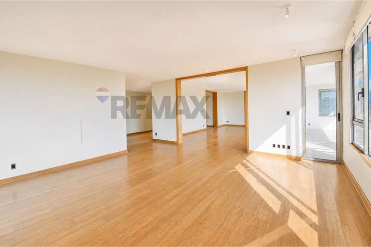 Exclusivo penthouse en el golf ! 4d + sala - Imagen 12