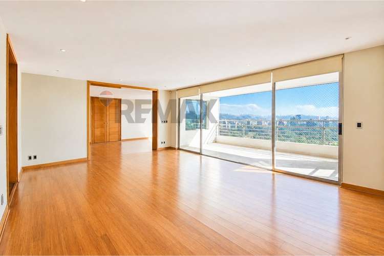 Exclusivo penthouse en el golf ! 4d + sala
