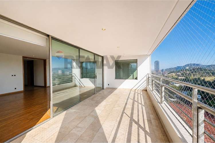 Exclusivo penthouse en el golf ! 4d + sala - Imagen 9