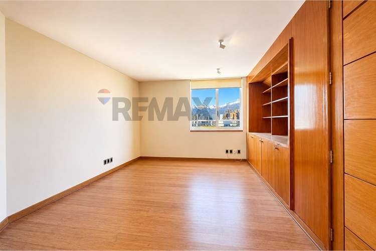 Exclusivo penthouse en el golf ! 4d + sala - Imagen 22