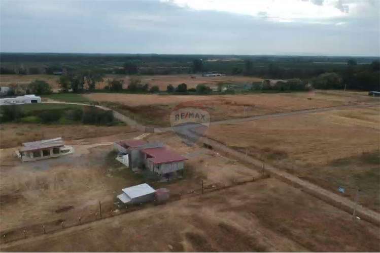 Se vende en loteo doña isidora 7.500 m2