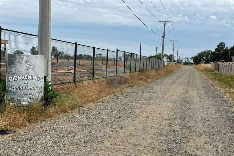 Se vende en loteo doña isidora 7.500 m2